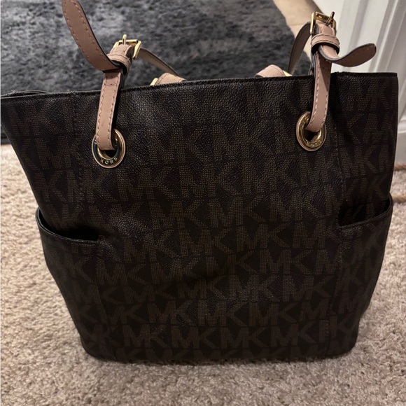 Michael Kors Jet Set Bag - Picture 1 of 4